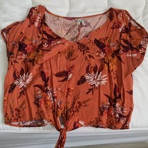 Women's floral crop top